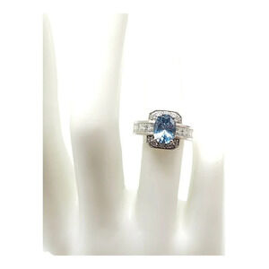 925 Sterling Silver Blue Topaz Faceted Cubic Zirconia Cocktail Ring 5.75